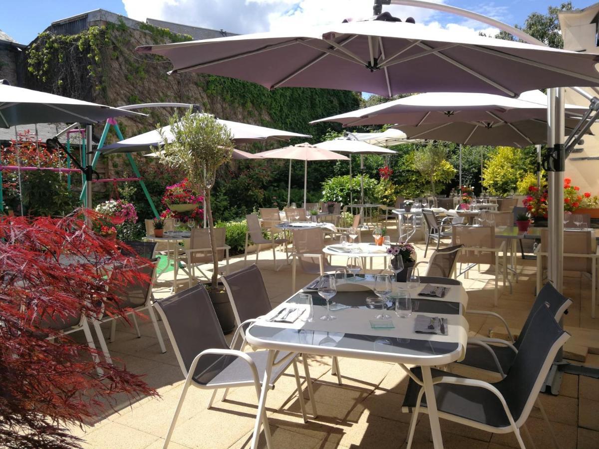 Logis La Sapiniere Hotel
